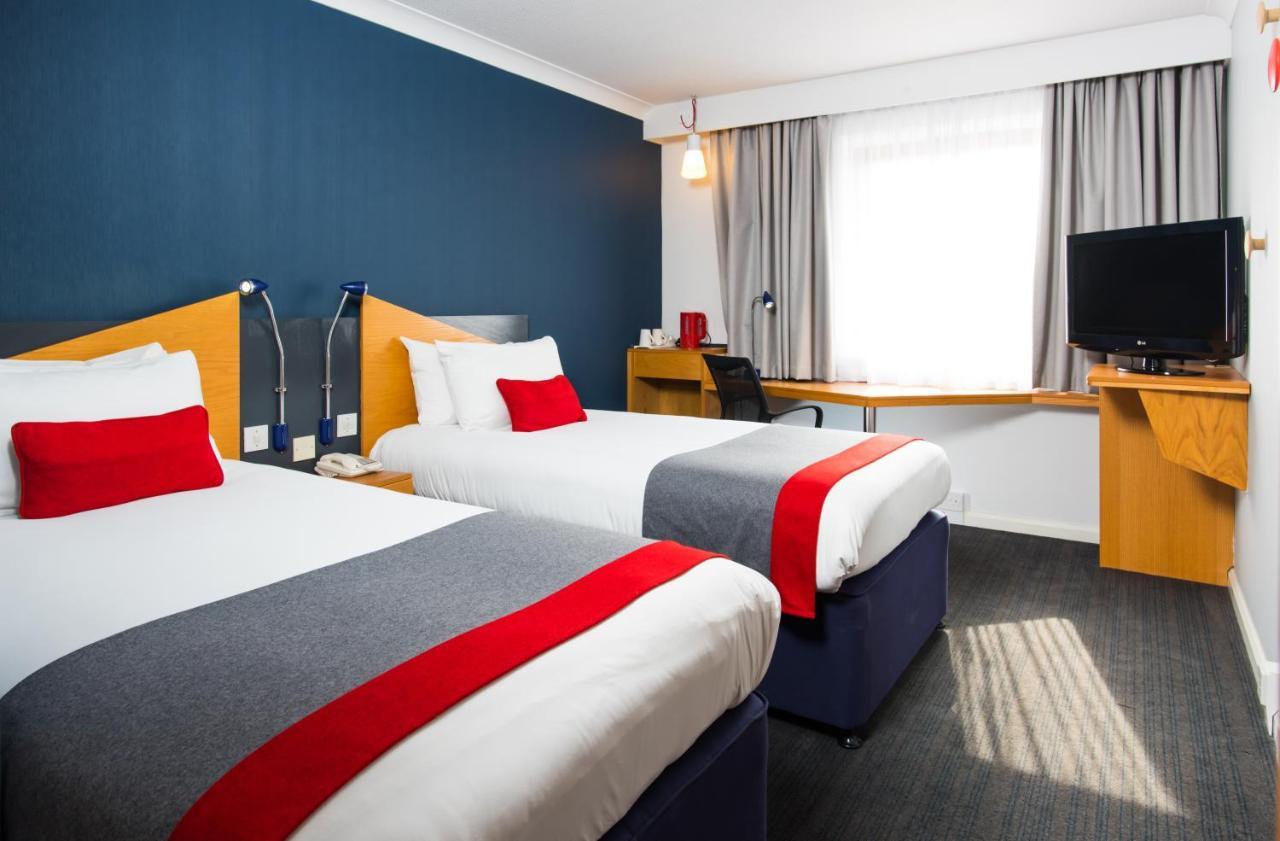 Holiday Inn Express Derby Pride Park By Ihg Exterior foto